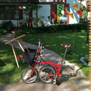 brommie goes to the garage sale